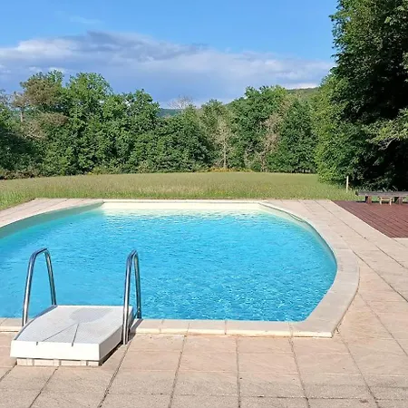 Grange Avec Piscine - La Hulotte Du Cluzel Holiday home *