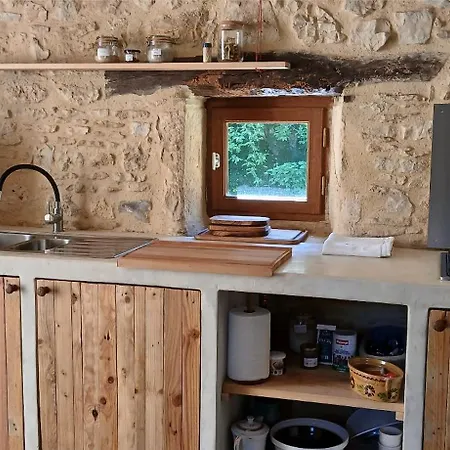 Holiday home Grange Avec Piscine - La Hulotte Du Cluzel Montclera