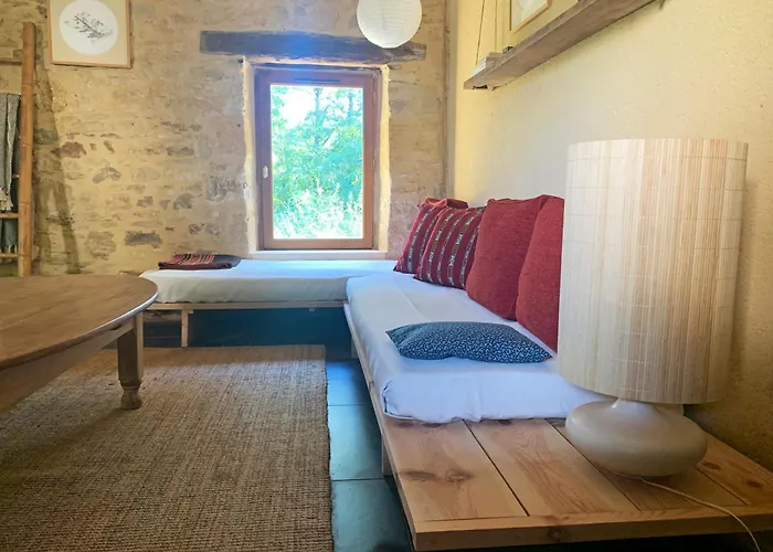 Grange Avec Piscine - La Hulotte Du Cluzel * Montcléra