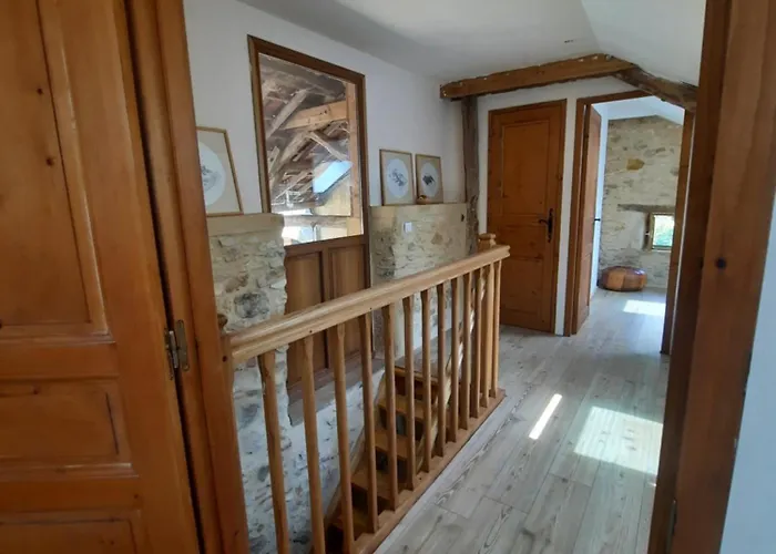 Grange Avec Piscine - La Hulotte Du Cluzel Ferienhaus *